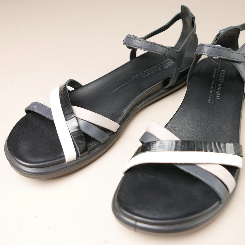 NEW WOT  Ecco Three Tone Sandal